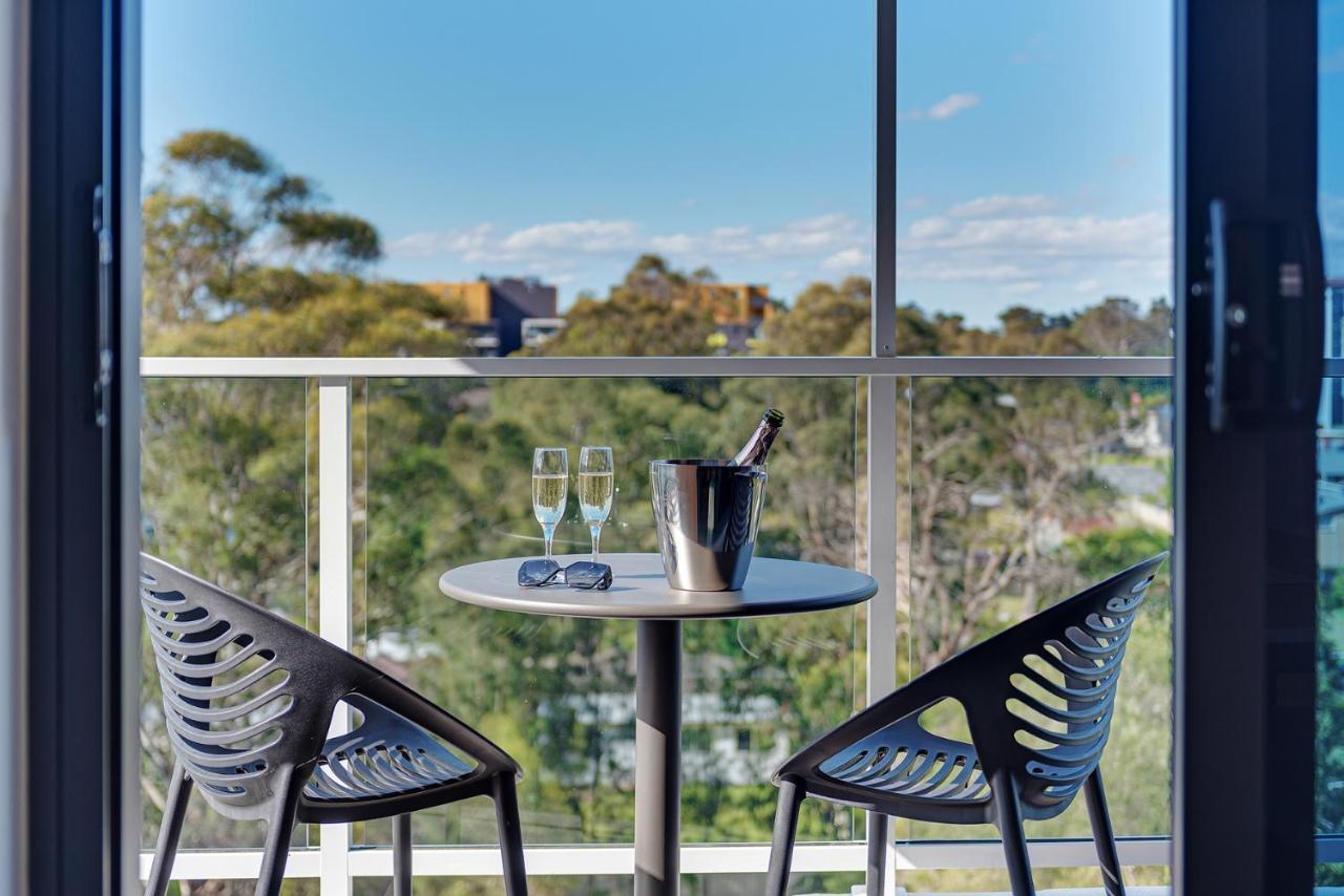 Littomore Suites Kingswood Penrith Bagian luar foto